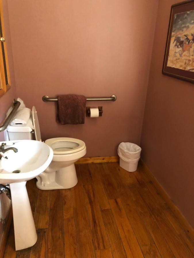 Smokies Bed And Breakfast - Evergreen Cottage Inn Пиджен Фордж Екстериор снимка