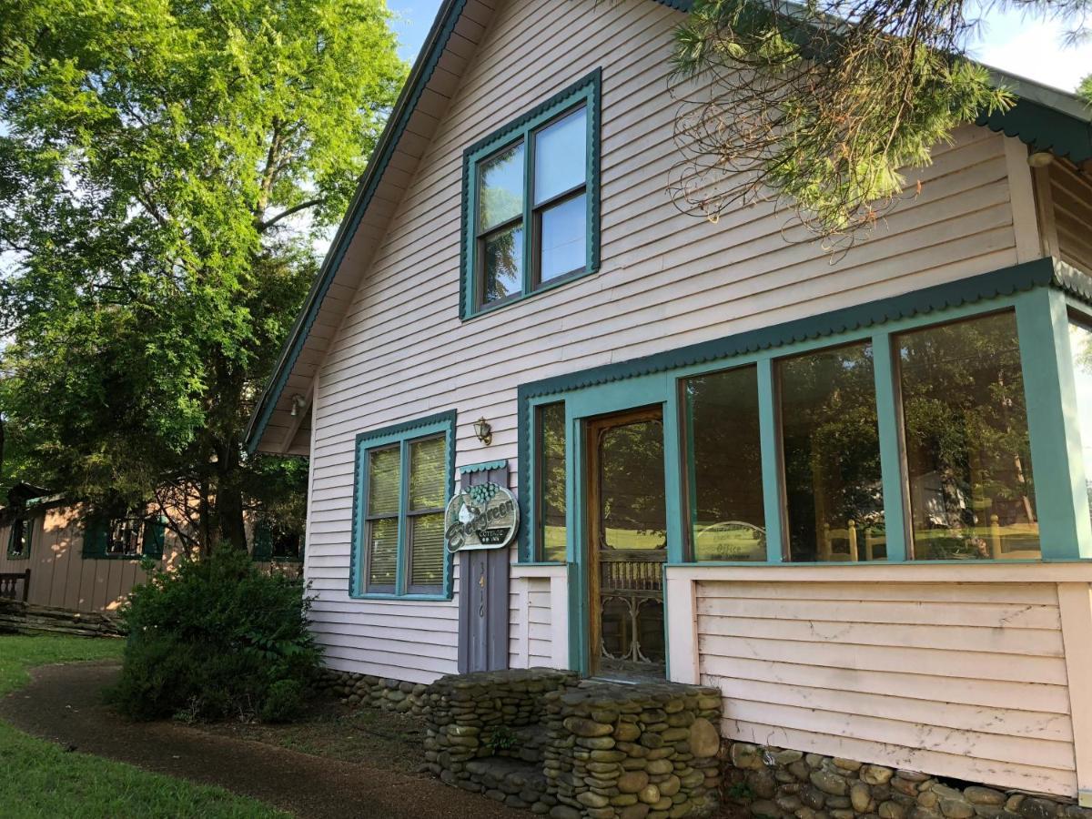Smokies Bed And Breakfast - Evergreen Cottage Inn Пиджен Фордж Екстериор снимка
