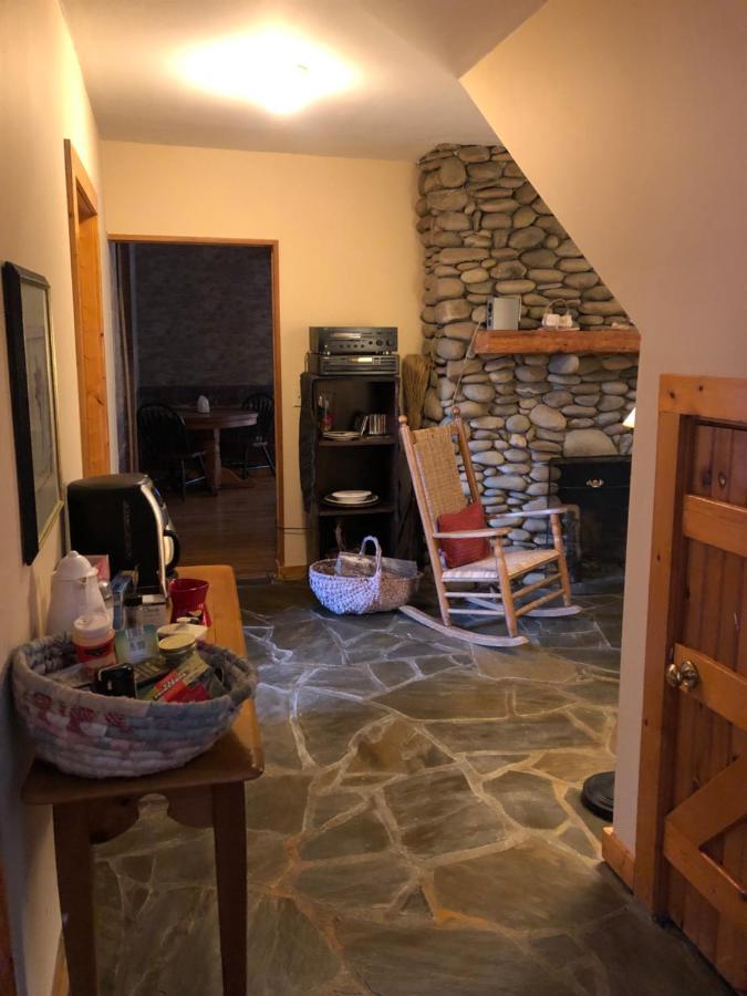 Smokies Bed And Breakfast - Evergreen Cottage Inn Пиджен Фордж Екстериор снимка